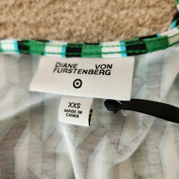 Long Sleeve Midi Arrow Geo Green Wrap Dress Diane von Furstenberg - Picture 11 of 16